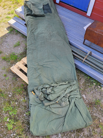 Militärtält