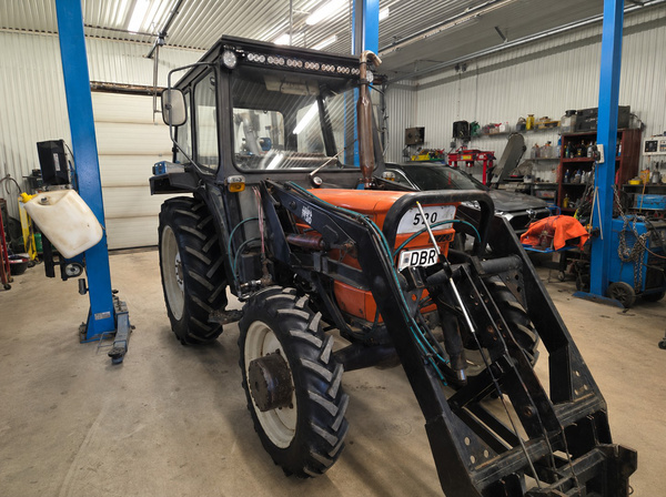 Fiat 500 DTS – Traktor med lastare