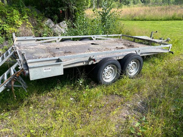 Tiki C214 maskinsläp – 3 500 kg