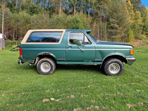 Ford Bronco 