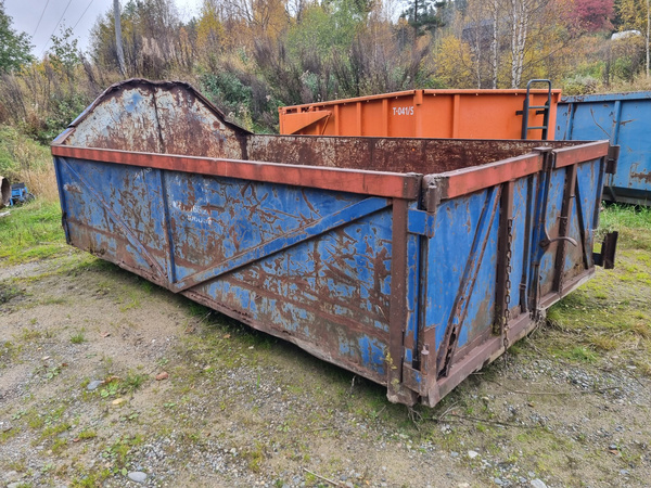 Flak med bakdörrar längd 420 cm