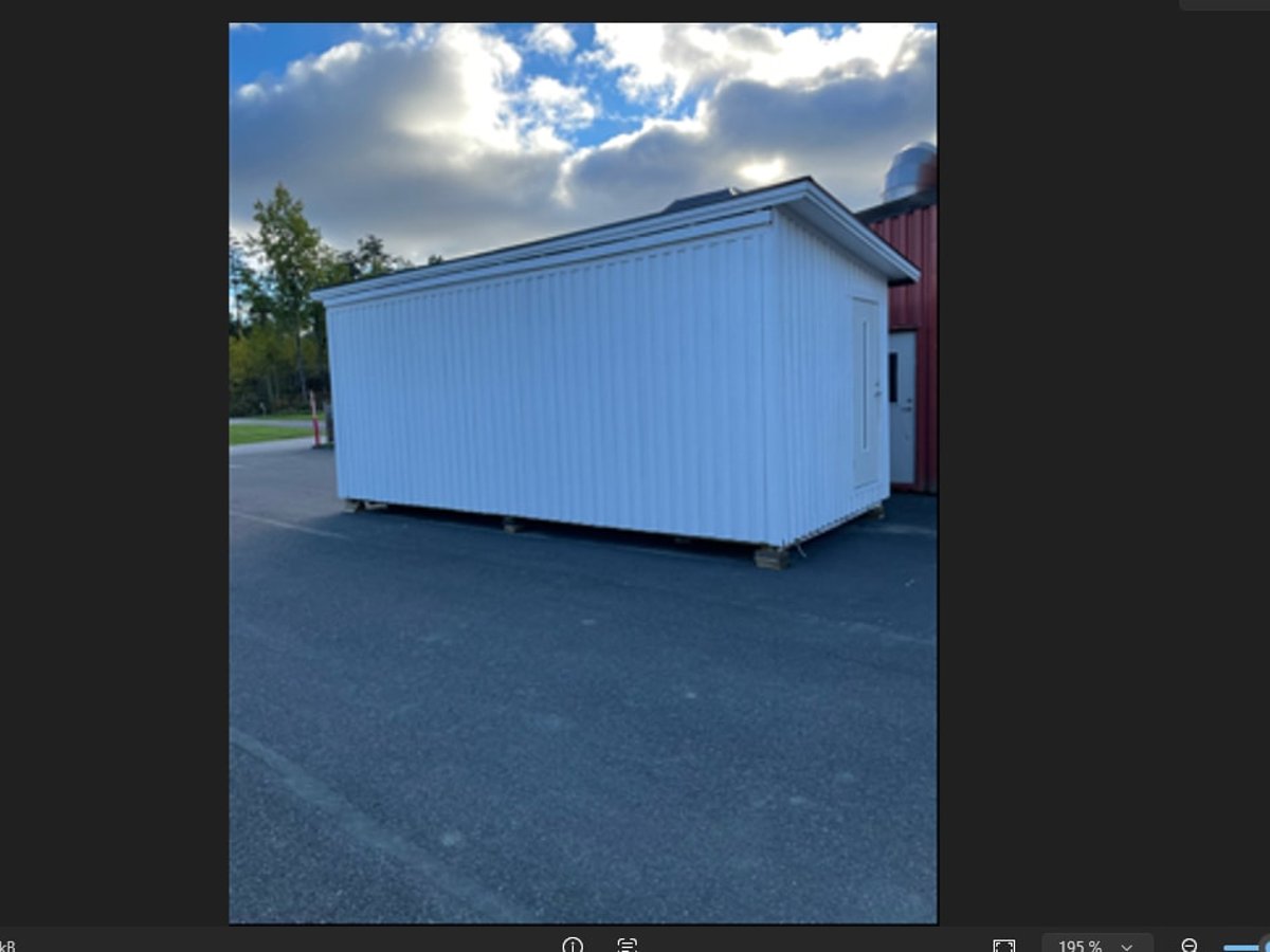 Nybyggt Attefall hus vitlaserad ca 18m2