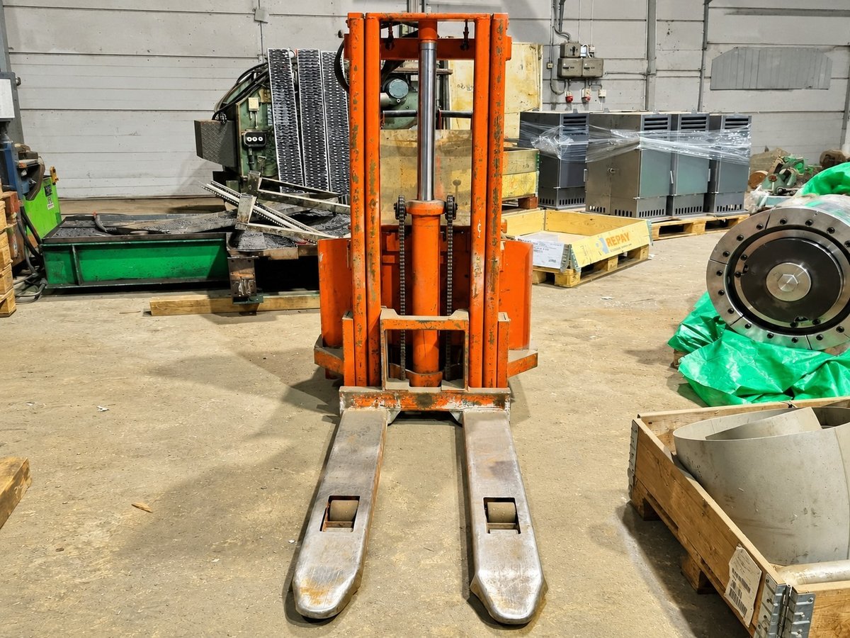 Elektrisk ledstaplare/ lyftkapacitet på 1 000 kg