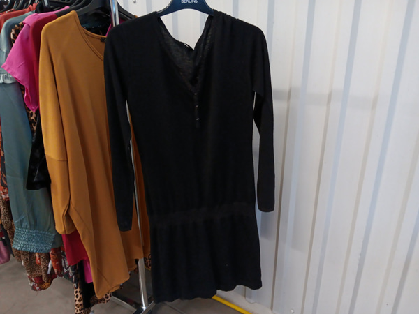 Parti damkläder, AUDREY-Klänning & Blusar 64st A14