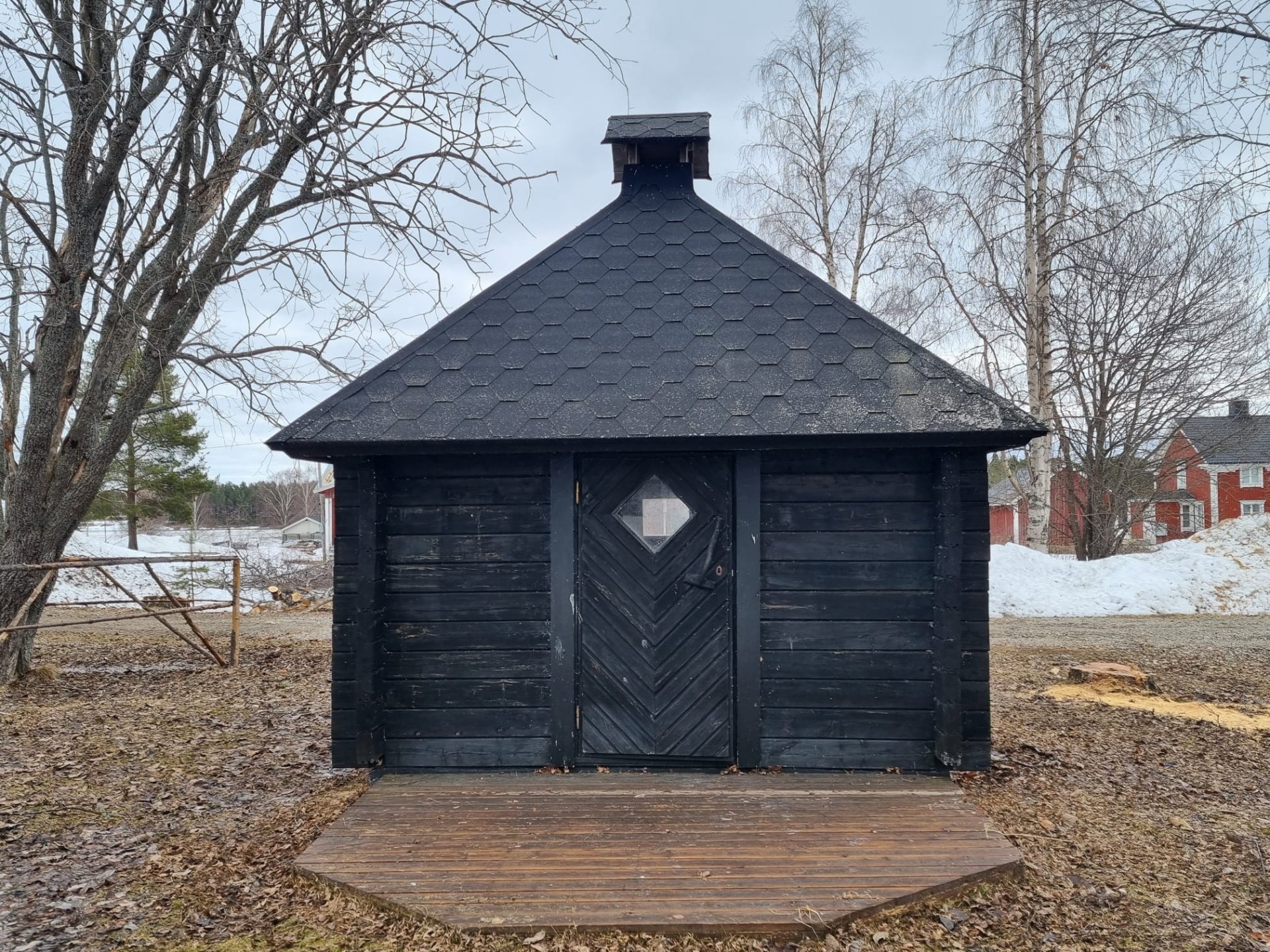 Rökkåta med möjlighet till annat projekt. (1482531) - Hitta auktioner ...