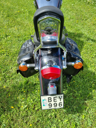 Kawasaki Vulcan 800 + Skinnställ.